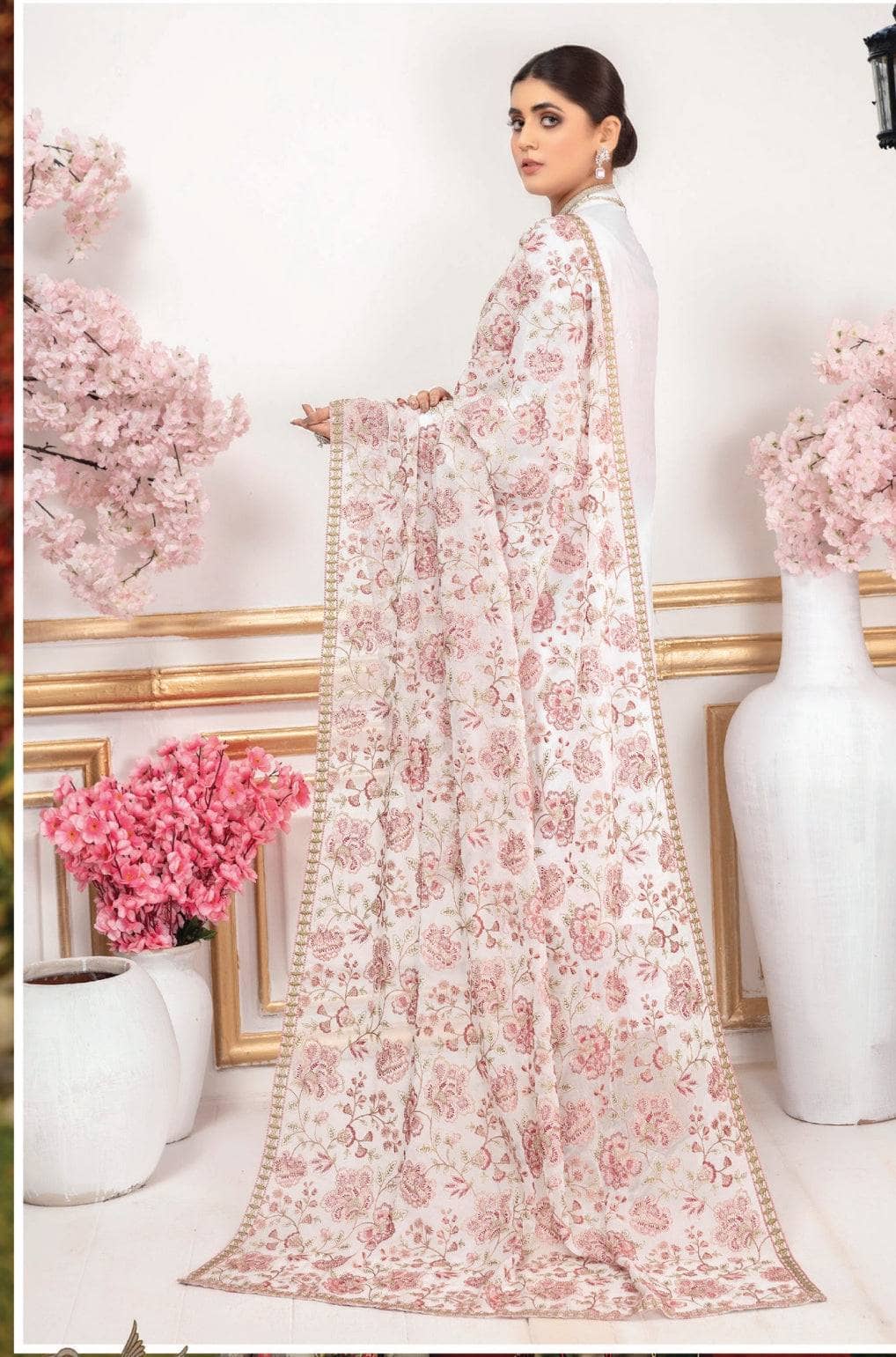 img_premium_embroidered_chiffon_dupatta_by_alaya