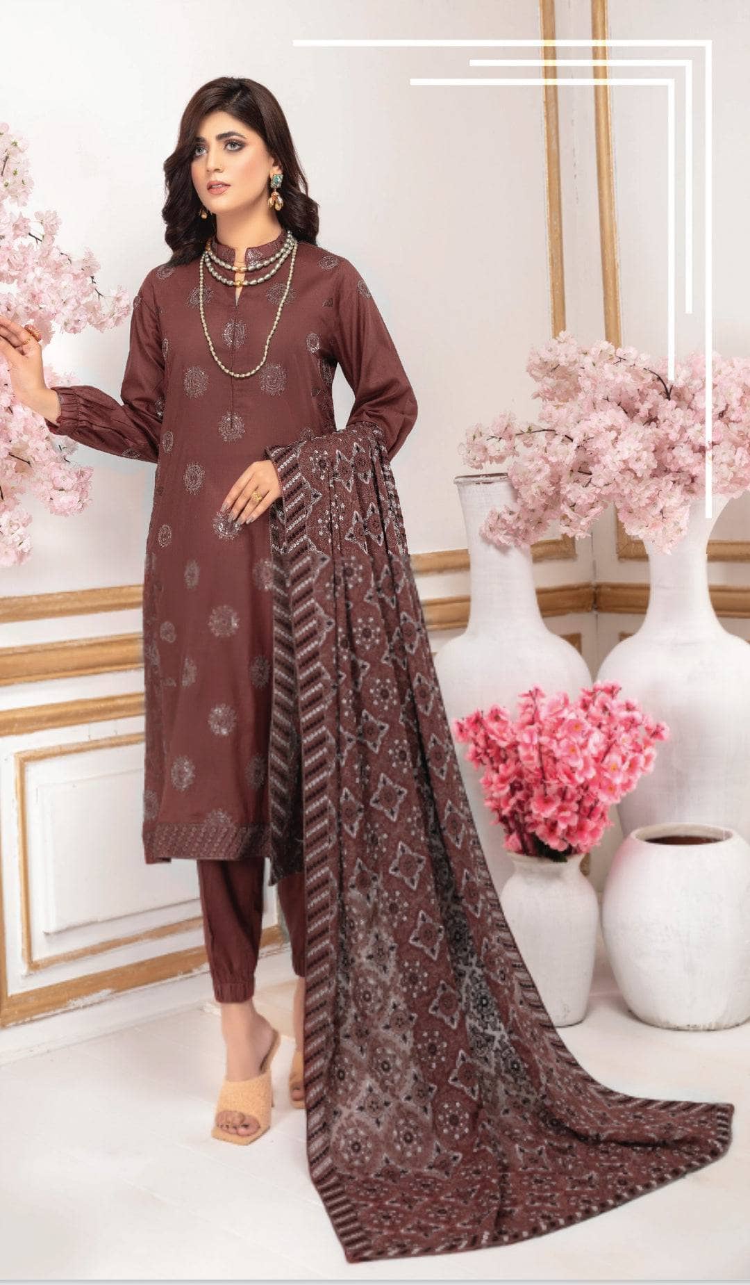 img_premium_embroidered_chiffon_dupatta_by_alaya