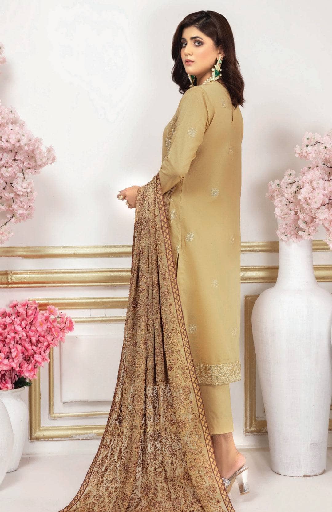 img_premium_embroidered_chiffon_dupatta_by_alaya