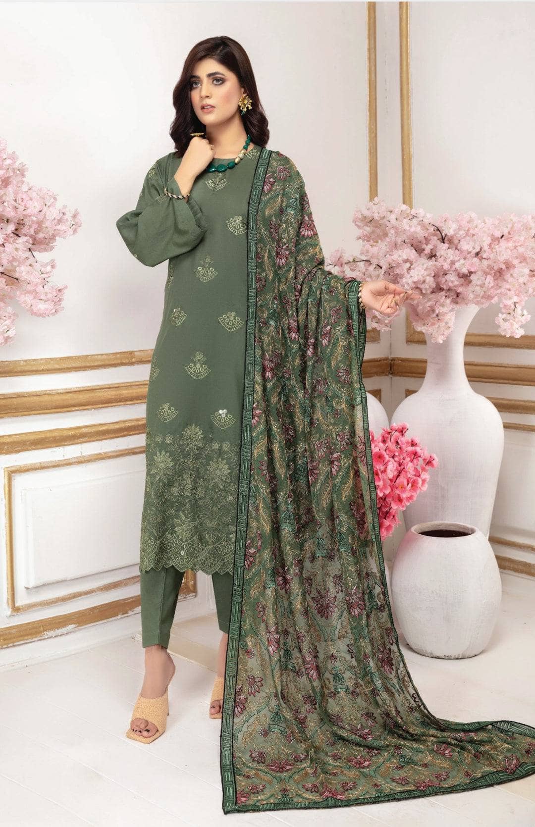 img_premium_embroidered_chiffon_dupatta_by_alaya