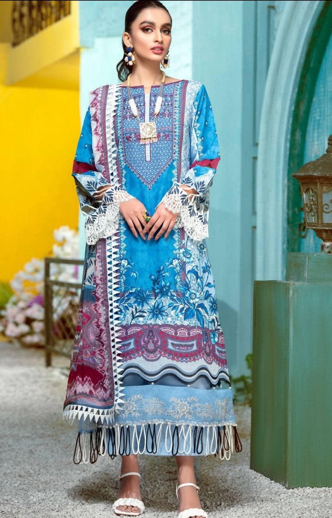 img_jade_bliss_lawn_awwal_boutique