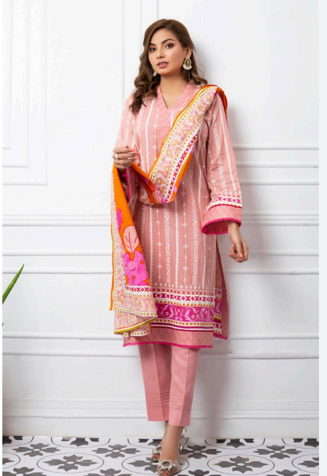 img_erum_misha_economy_lawn_22_awwal_boutique