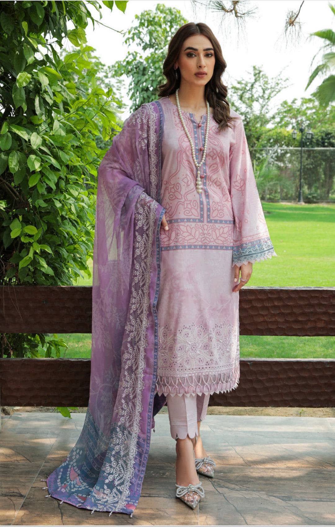 img_nureh_gardenia_awwal_boutique