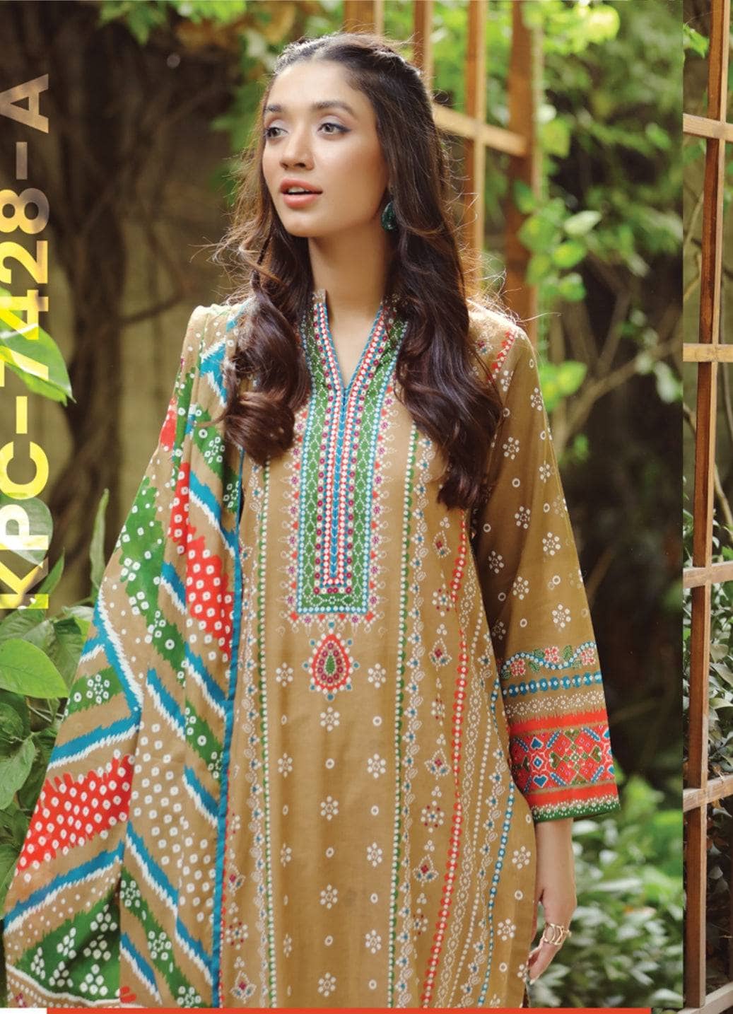 img_lsm_komal_lawn_22_awwal_boutique