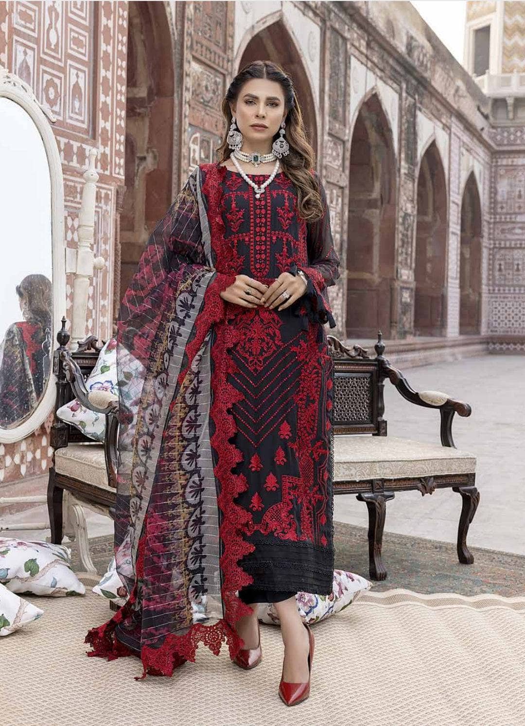 img_charizma_allure_awwal_boutique