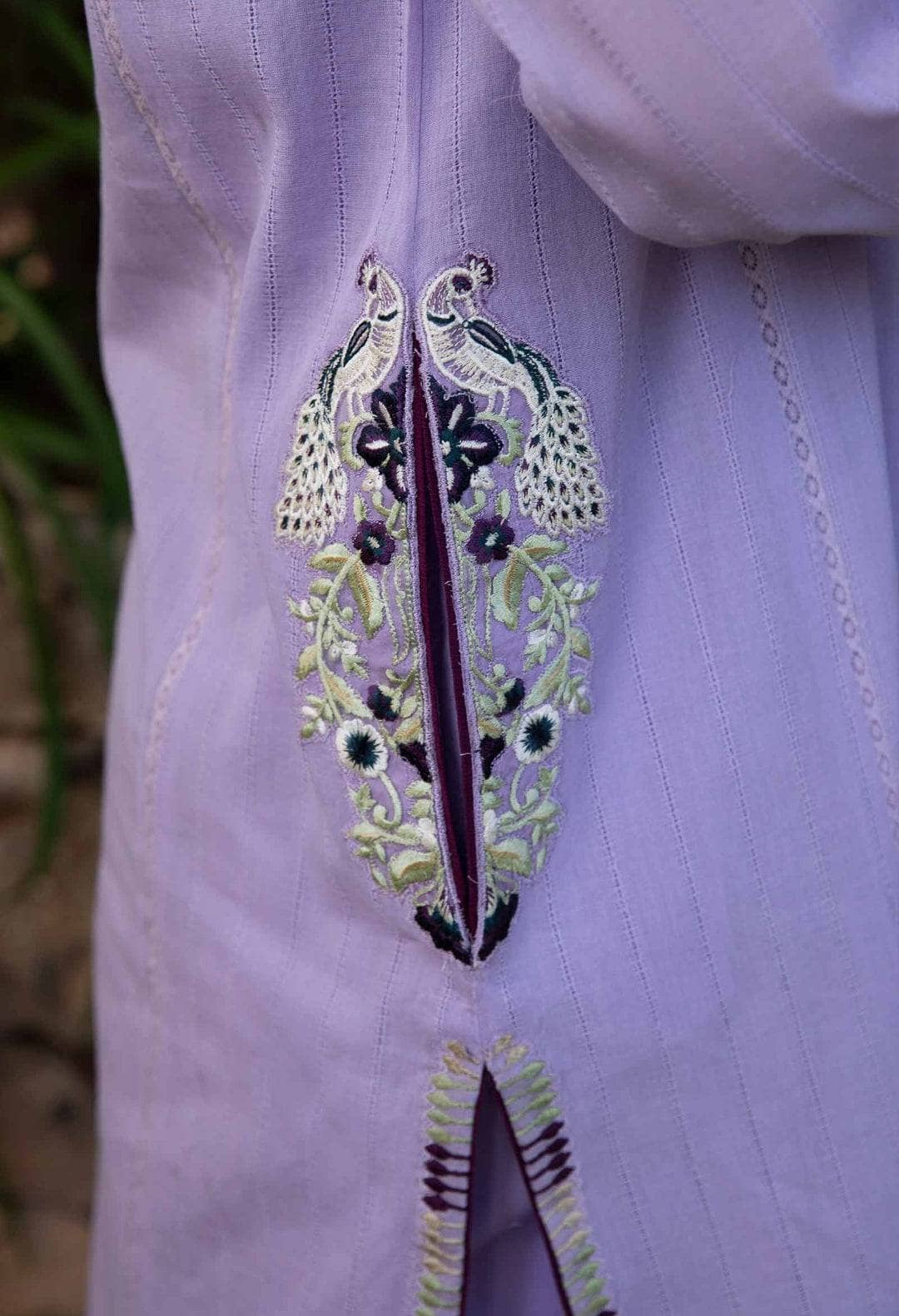 img_coco_by_zara_shahjahan_vol_2_awwal_boutique