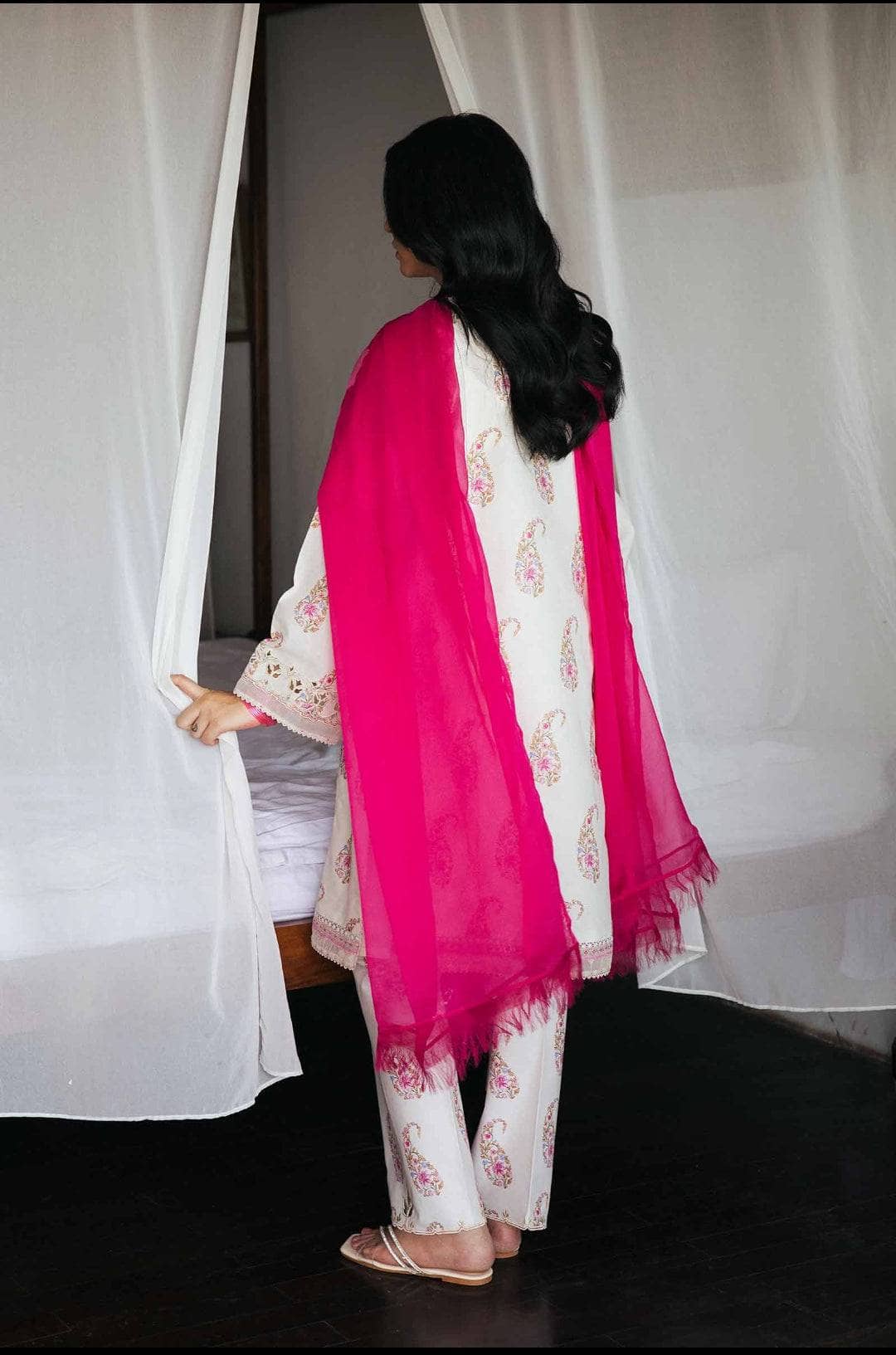 img_coco_by_zara_shahjahan_vol_2_awwal_boutique