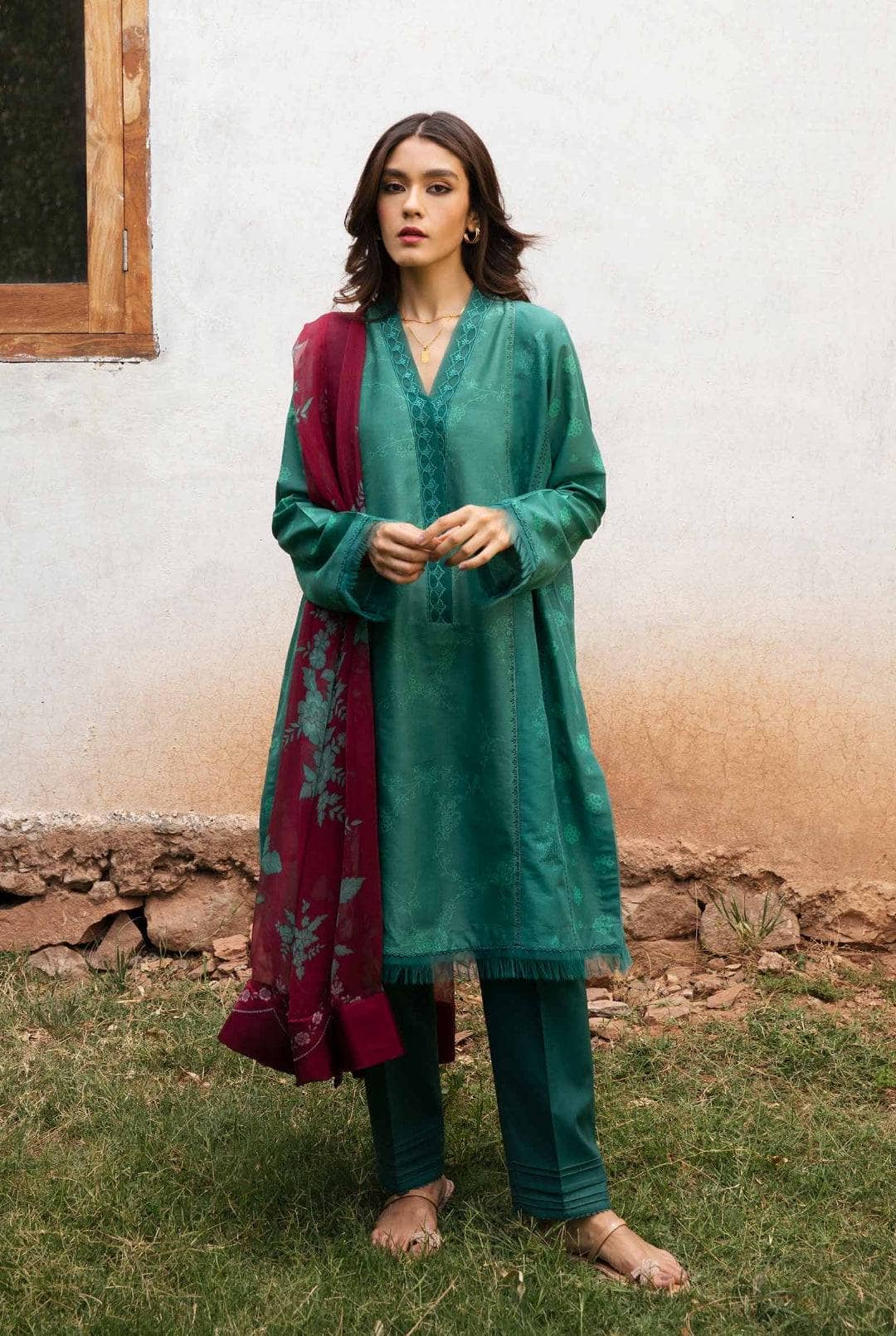 img_coco_by_zara_shahjahan_vol_2_awwal_boutique