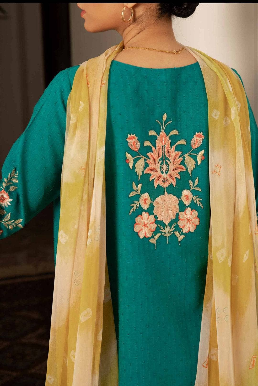 img_coco_by_zara_shahjahan_vol_2_awwal_boutique