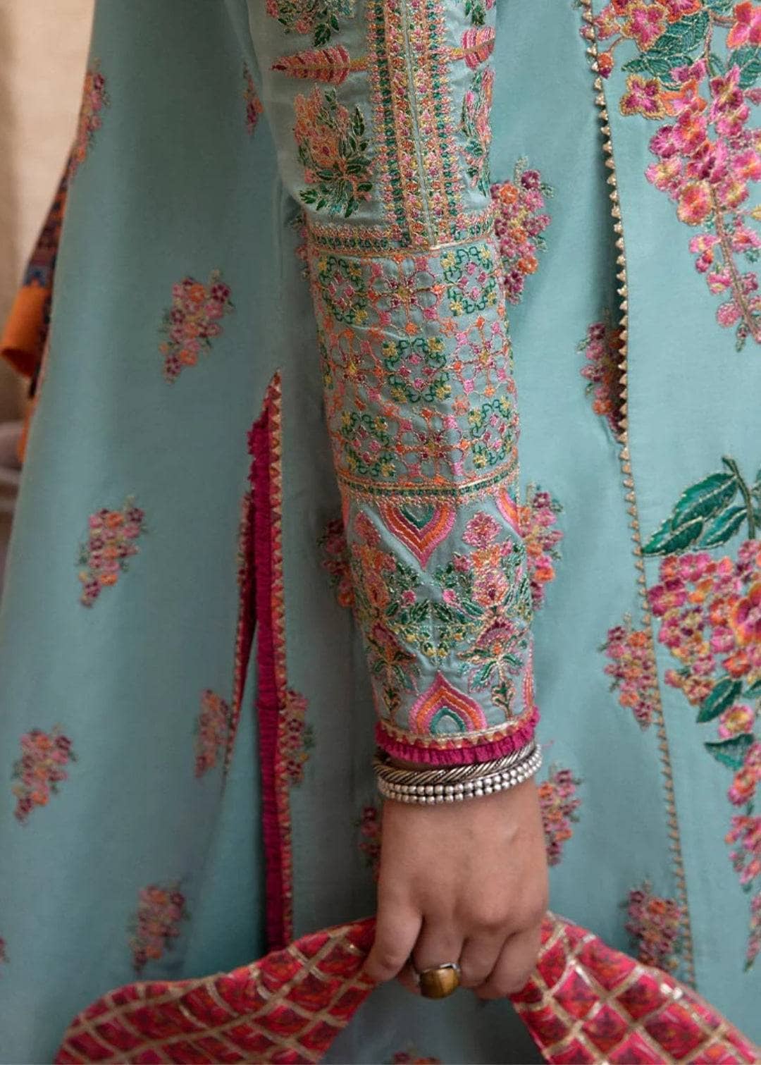 img_hussain_rehar_sarab_awwal_boutique