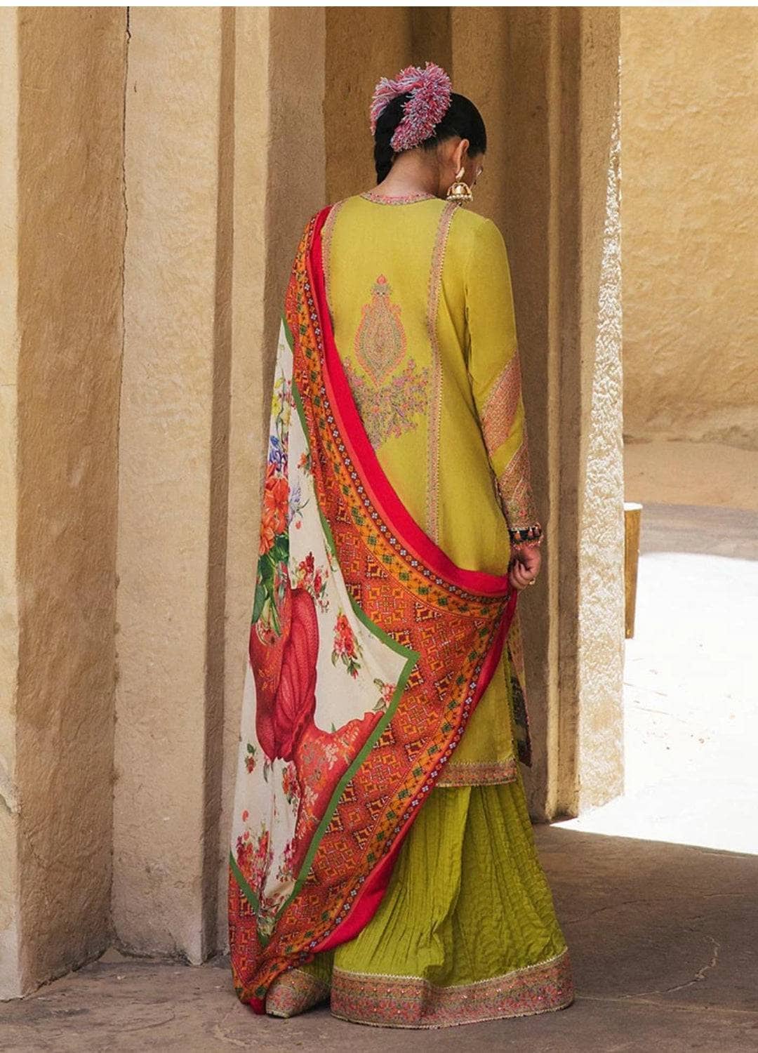 img_hussain_rehar_sarab_awwal_boutique