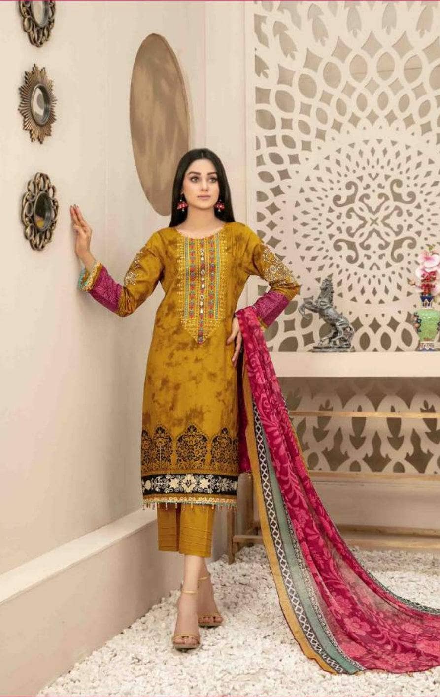 img_amna_sohail_melika_awwal_boutique