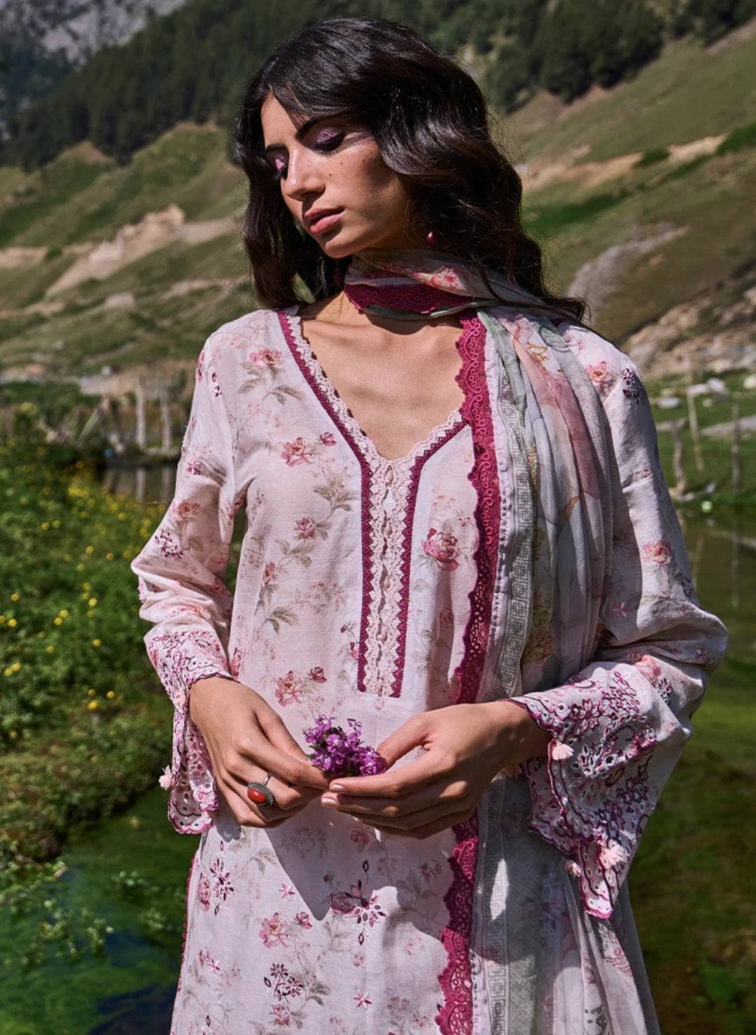 Img_summer_printkari_lawn_22_awwal_boutique