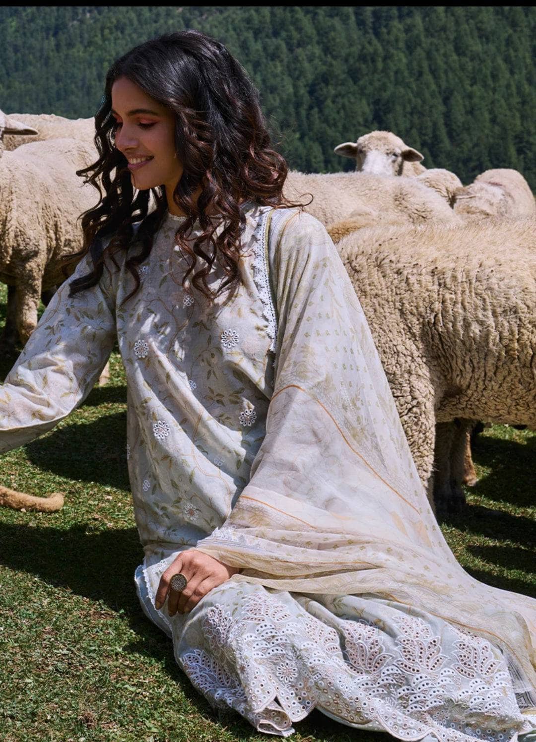 Img_summer_printkari_lawn_22_awwal_boutique