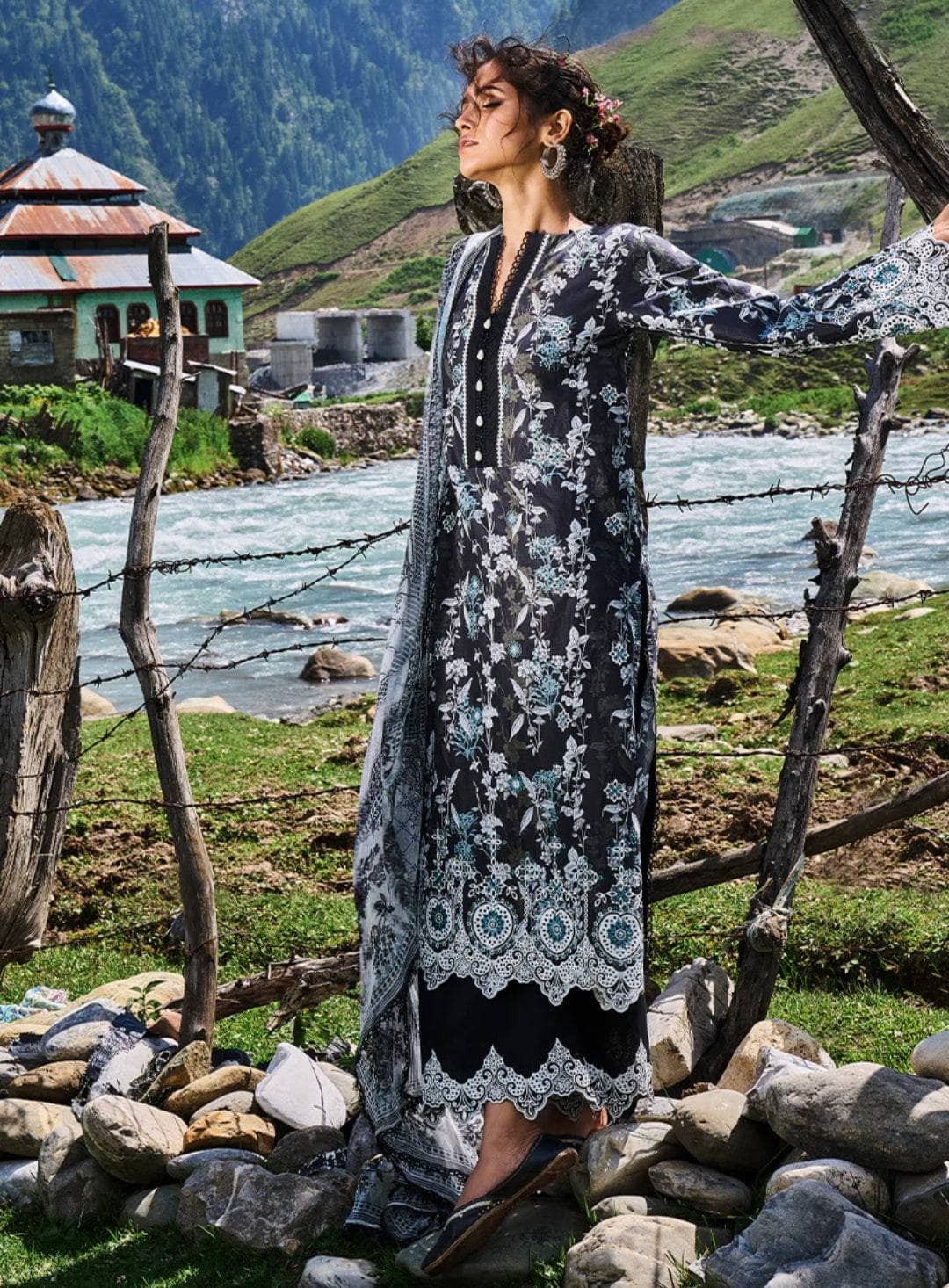 Img_summer_printkari_lawn_22_awwal_boutique