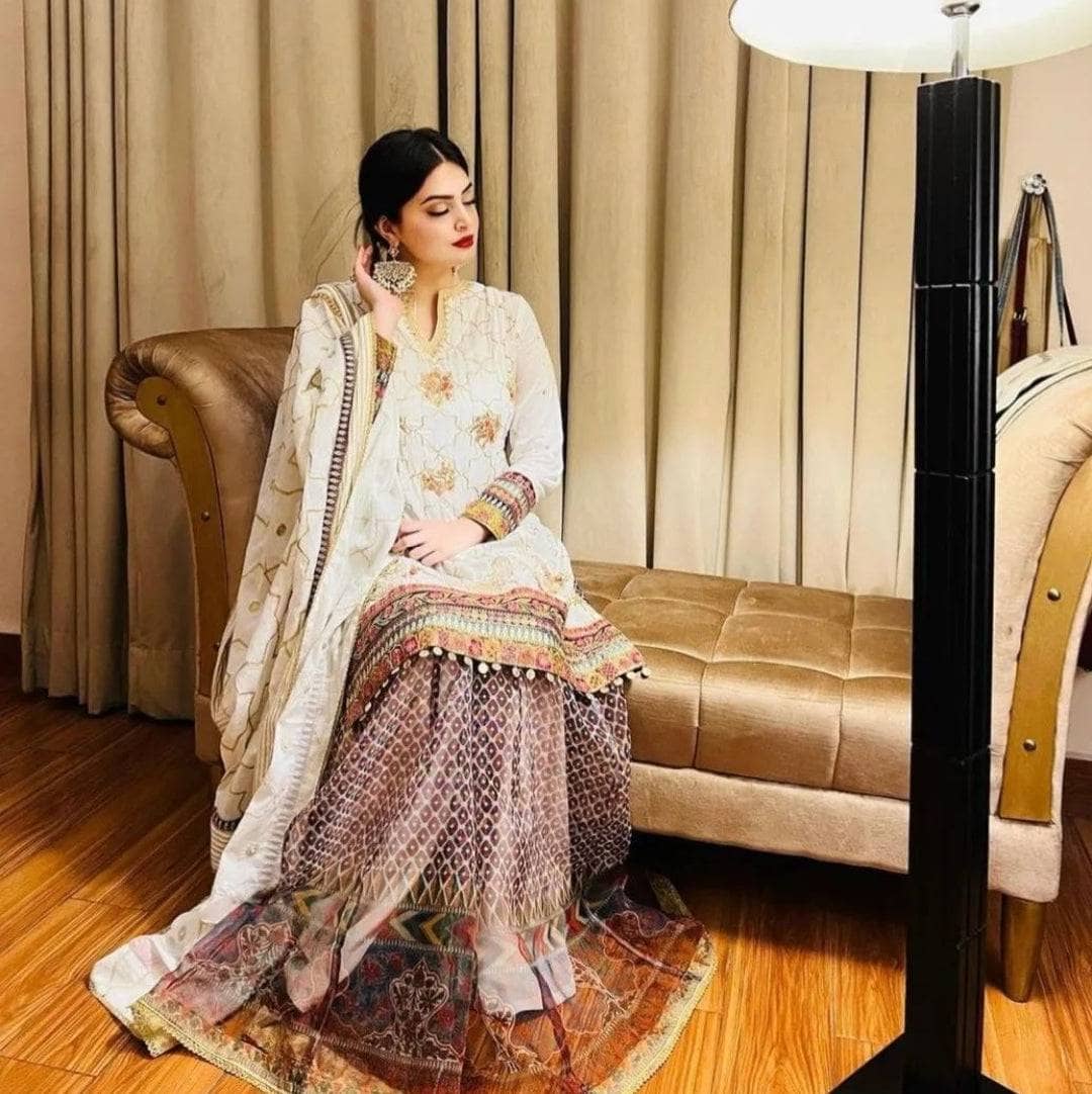 Spotted in Elan Lawn/EL22-05 B (REEM)