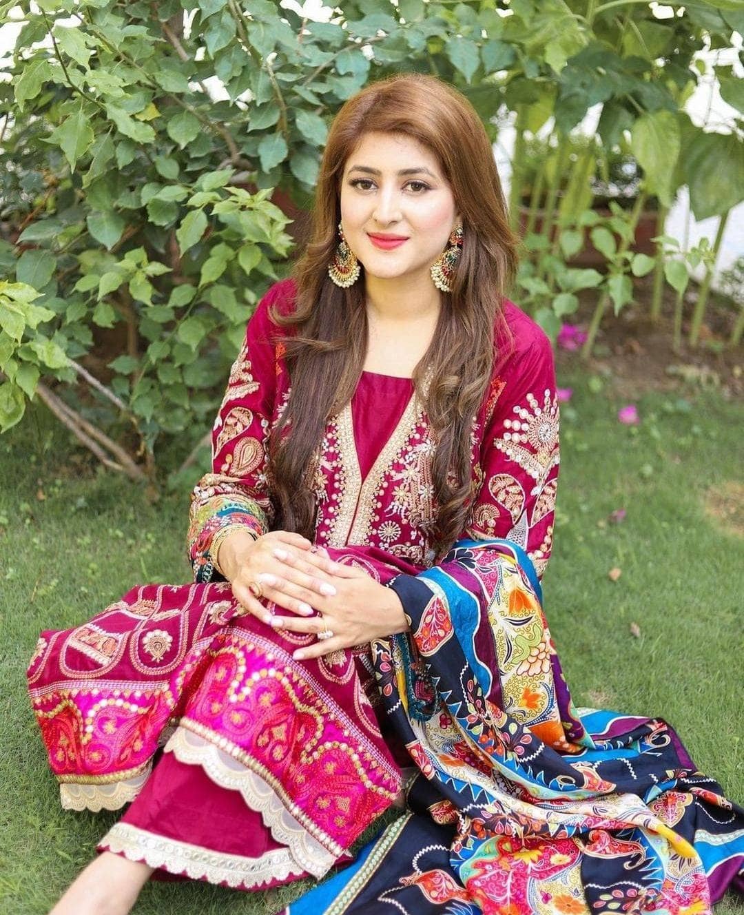 img_elan_lawn_22_awwal_boutique