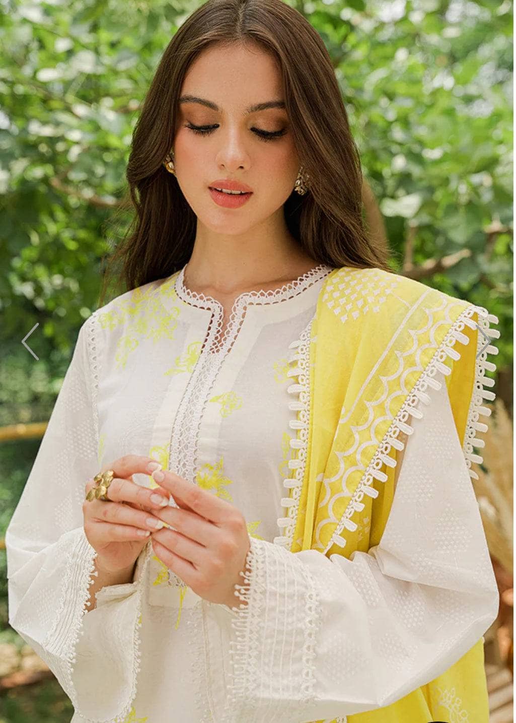 img_cross_stitch_cambric_awwal_boutique