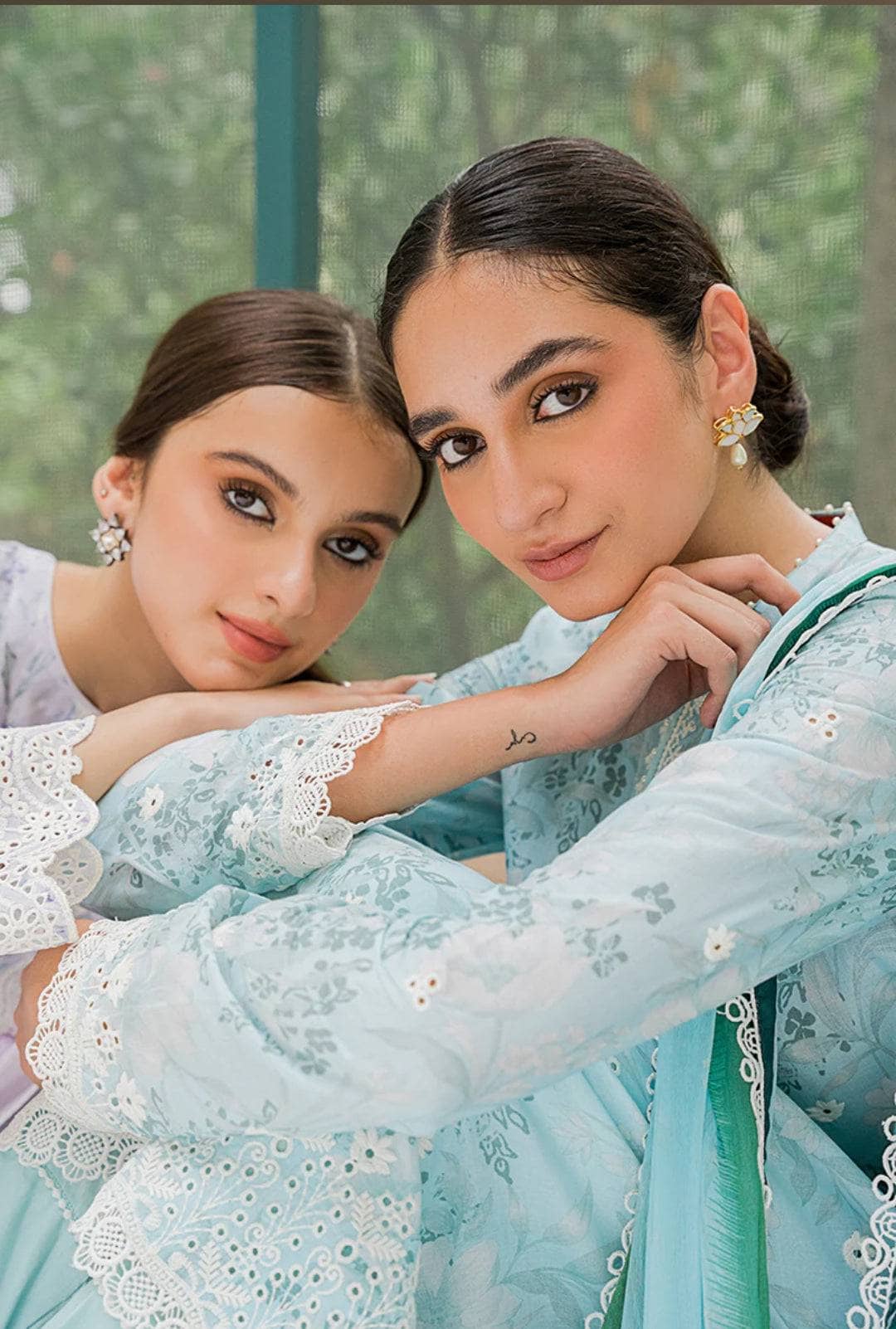 img_cross_stitch_cambric_awwal_boutique