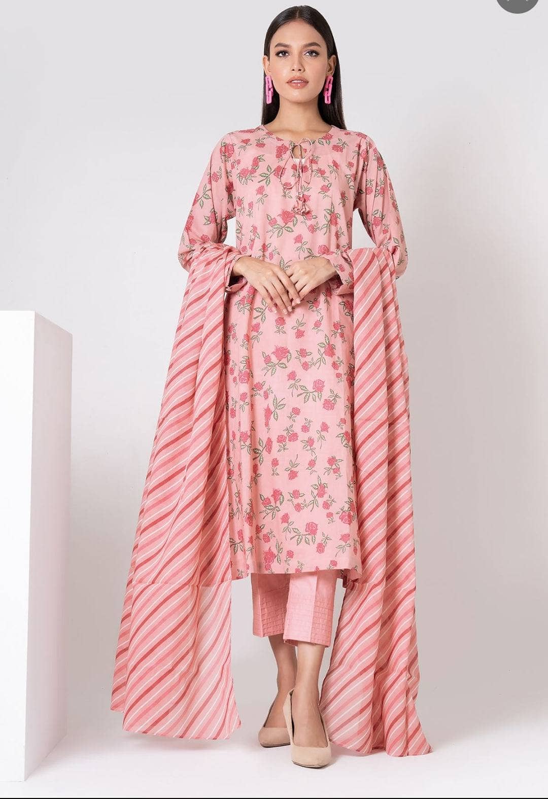 img_khaadi_lawn_22_awwal_boutique