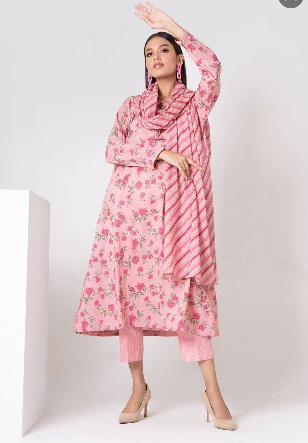 img_khaadi_lawn_22_awwal_boutique