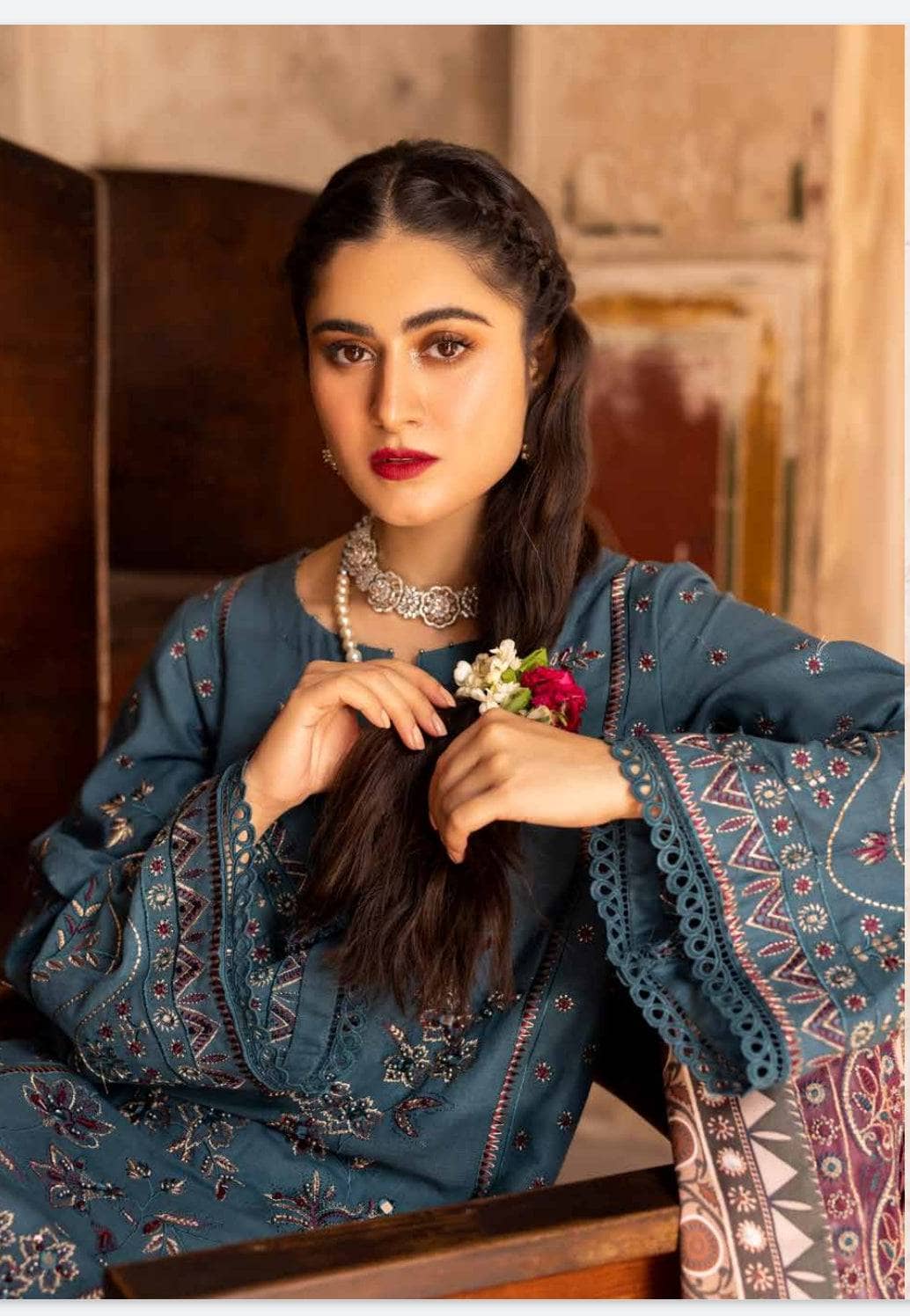 img_nureh_maya_khaddar_awwal_boutique