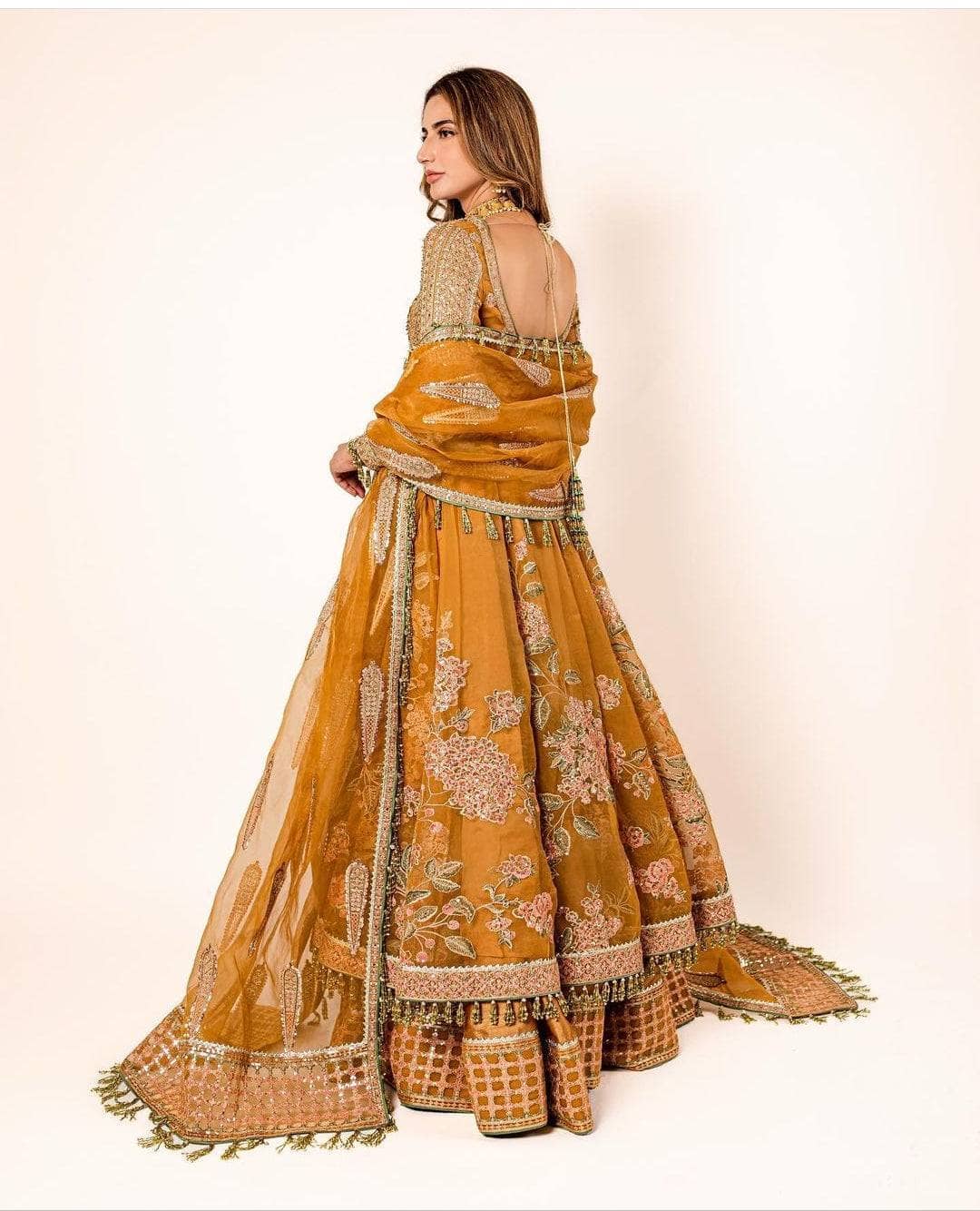 img_hussain_rehar_paar_awwal_boutique