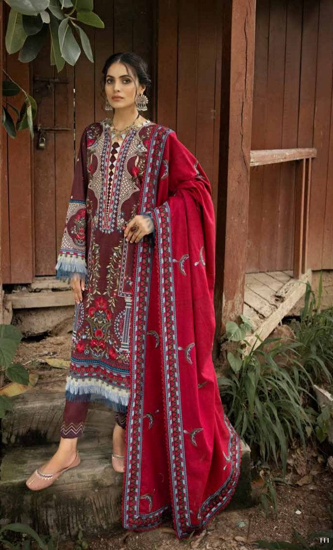 img_gul_ahmed_winter_2022_awwal_boutique