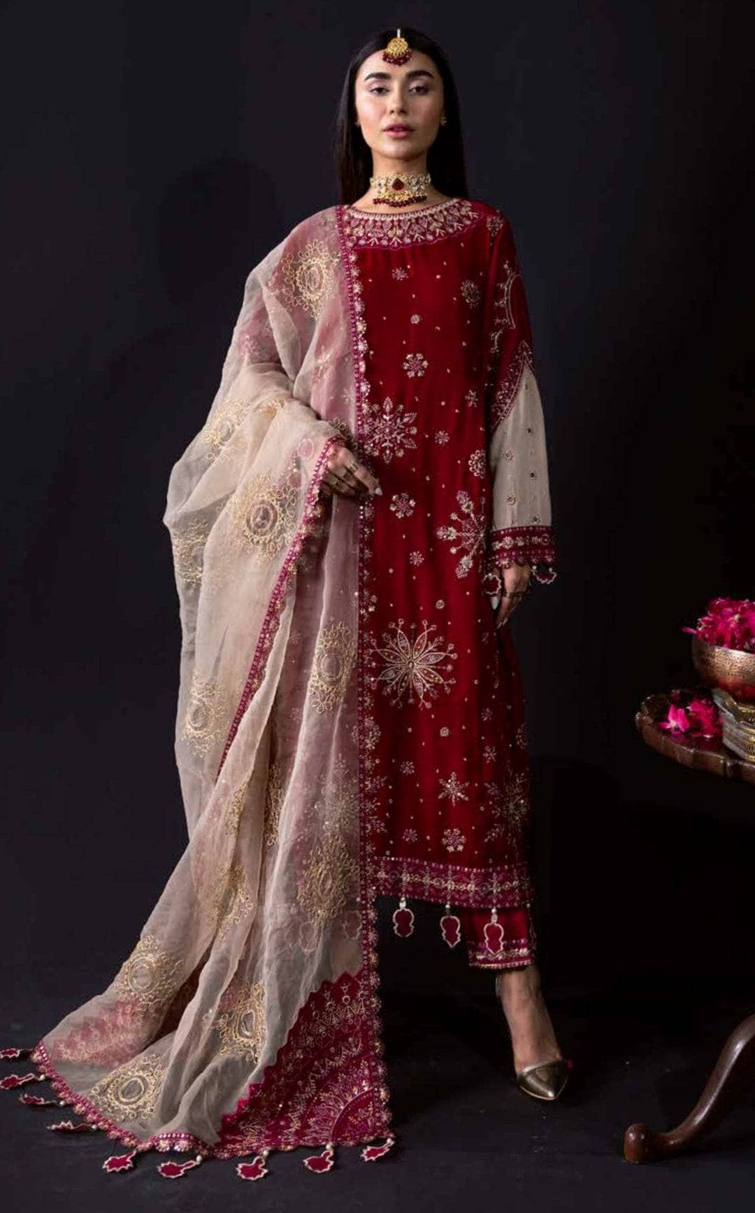 img_nureh_maya_velvet_awwal_boutique