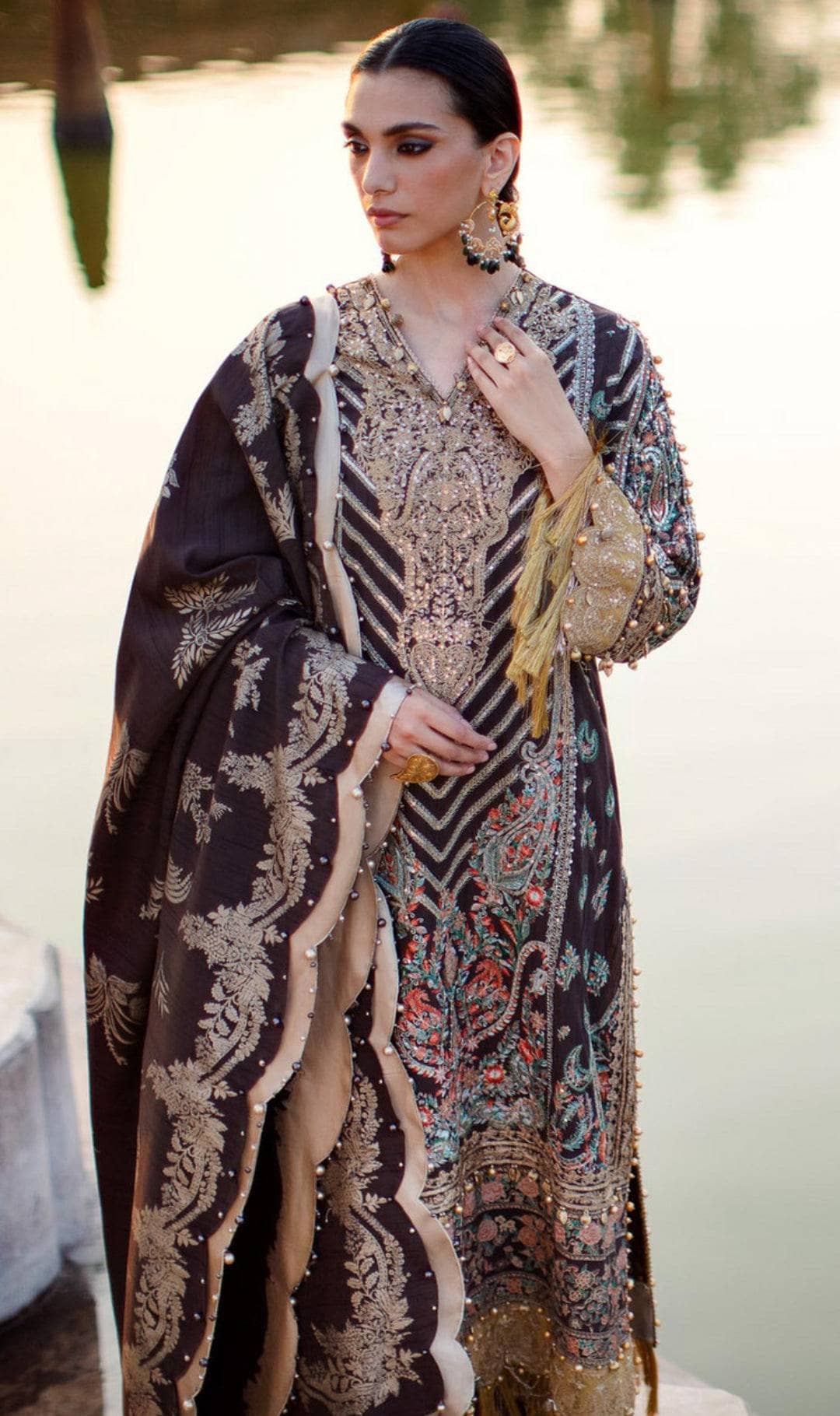 img_sana_safinaz_winter_luxury_awwal_boutique