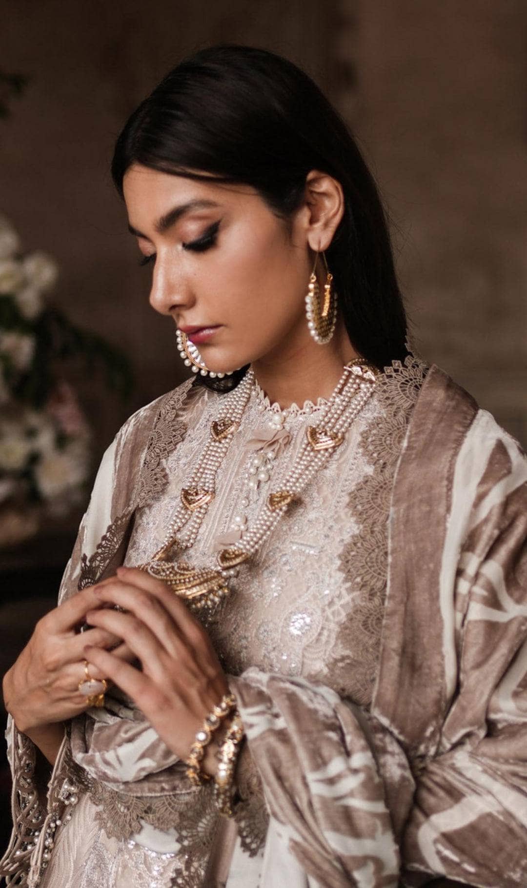 img_sana_safinaz_winter_luxury_awwal_boutique