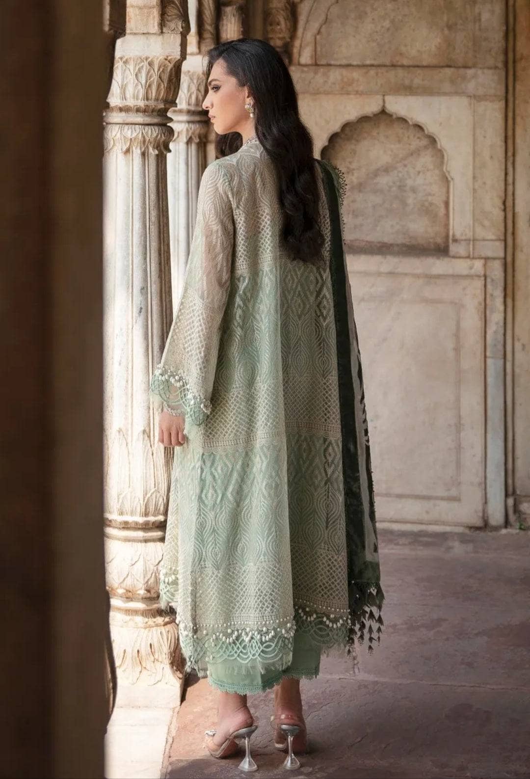 img_sana_safinaz_winter_luxury_awwal_boutique