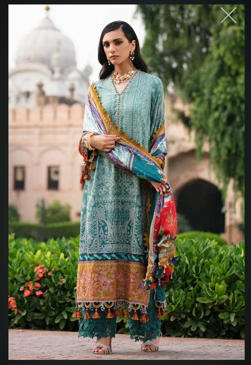 img_sana_safinaz_winter_luxury_awwal_boutique