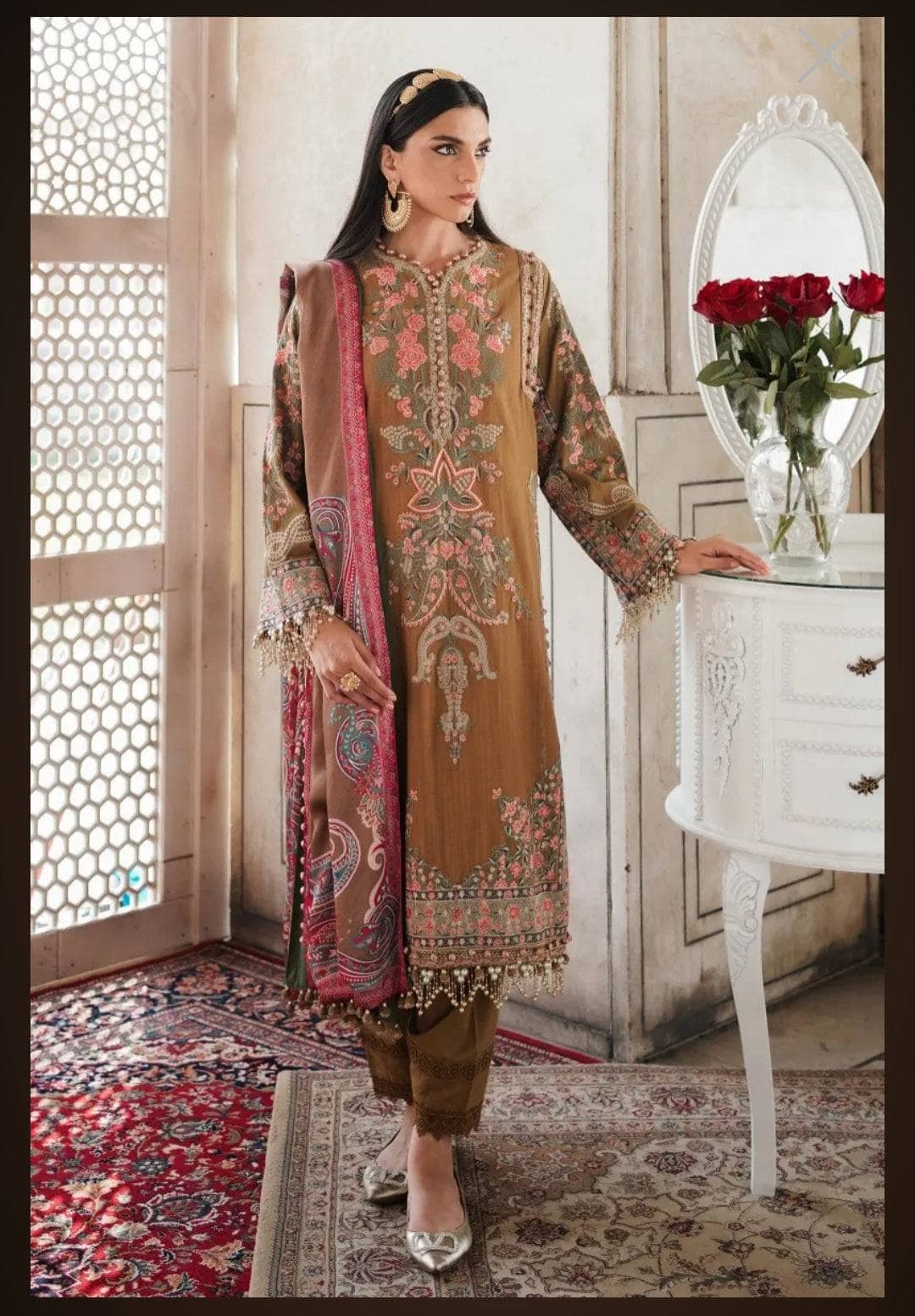 img_sana_safinaz_winter_luxury_awwal_boutique