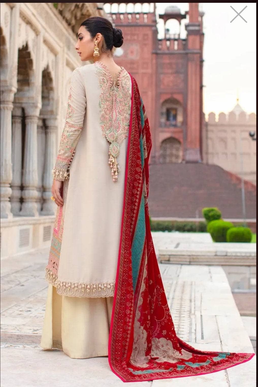 img_sana_safinaz_winter_luxury_awwal_boutique