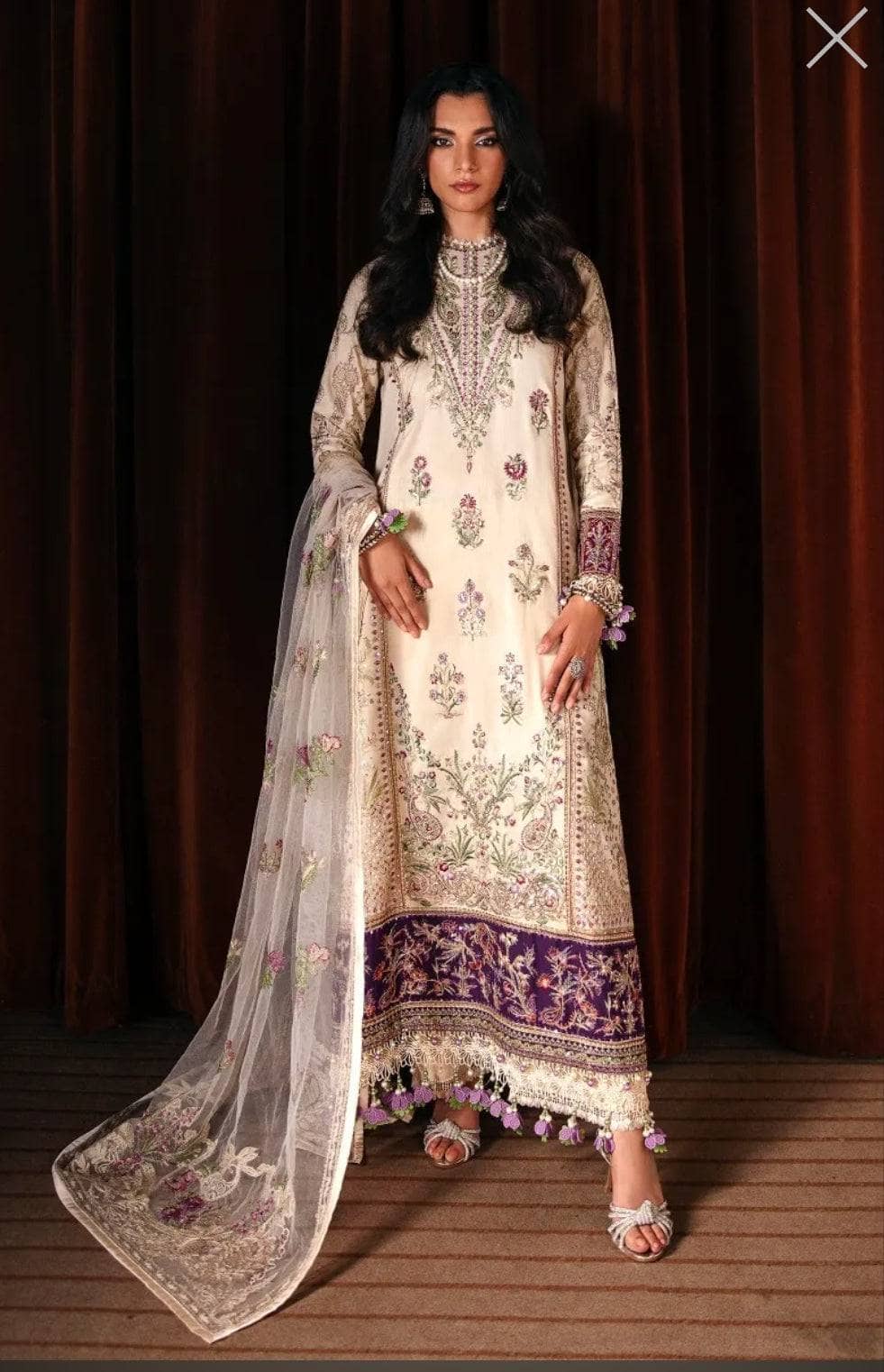 img_sana_safinaz_winter_luxury_awwal_boutique