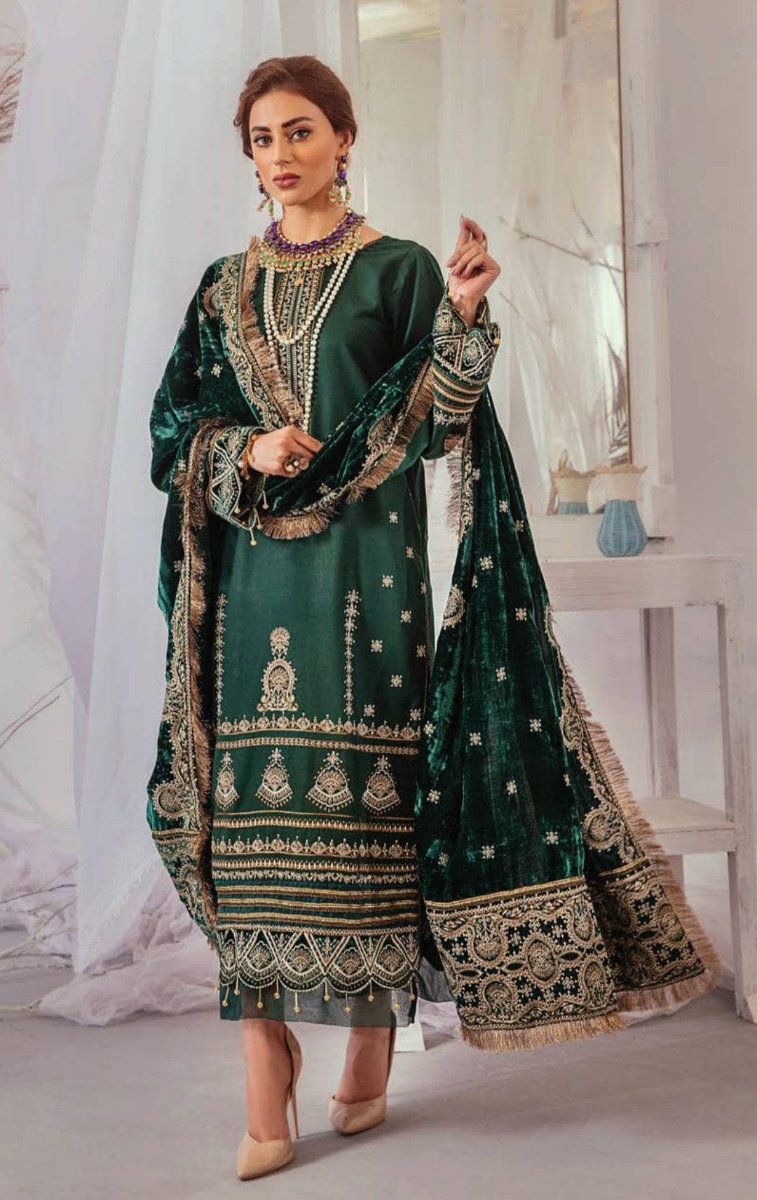 img_lavish_by_panache_velvet_embroidered_shawls_awwal_boutique