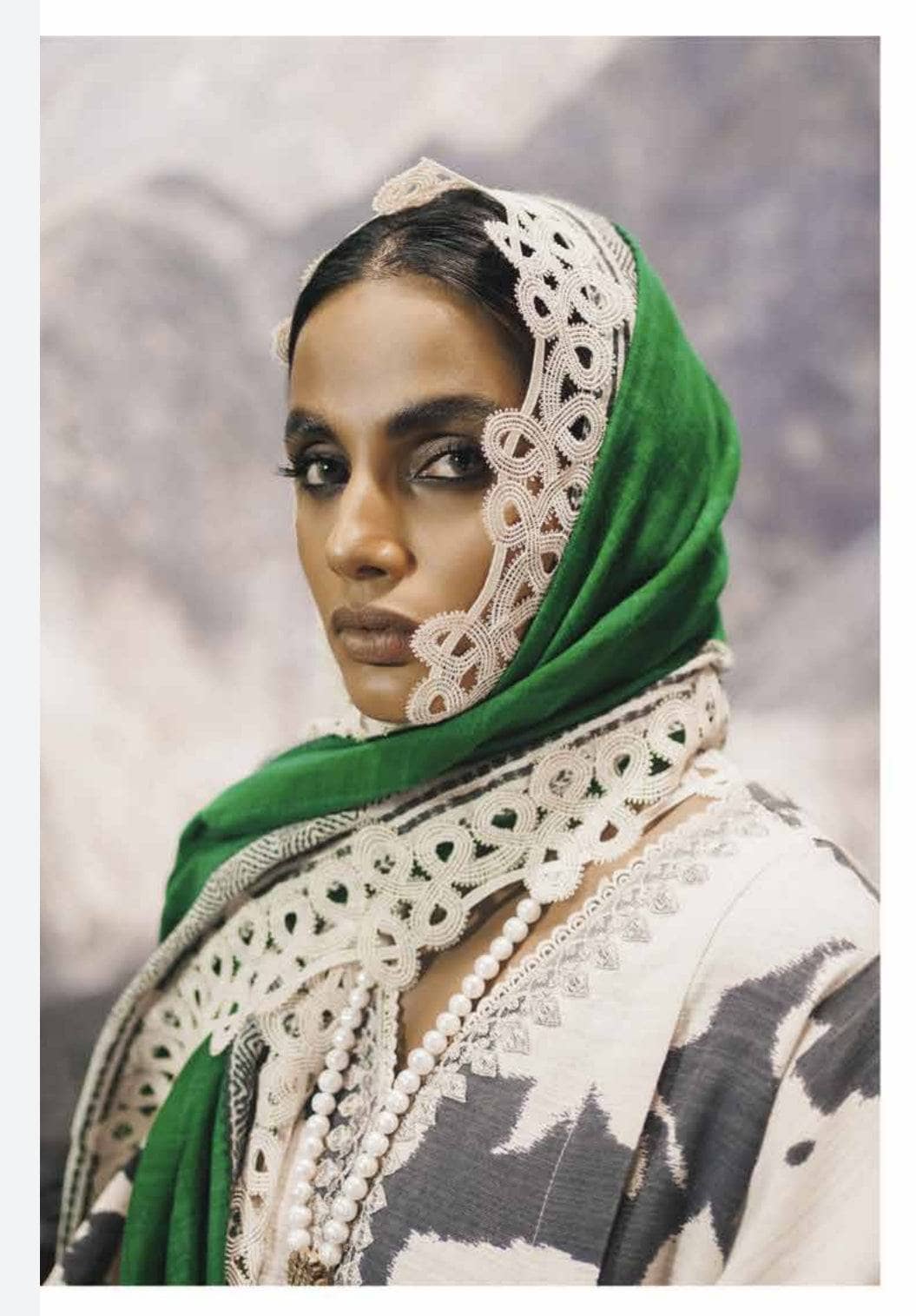 img_sana_safinaz_mahay_winter_22_awwal_boutique