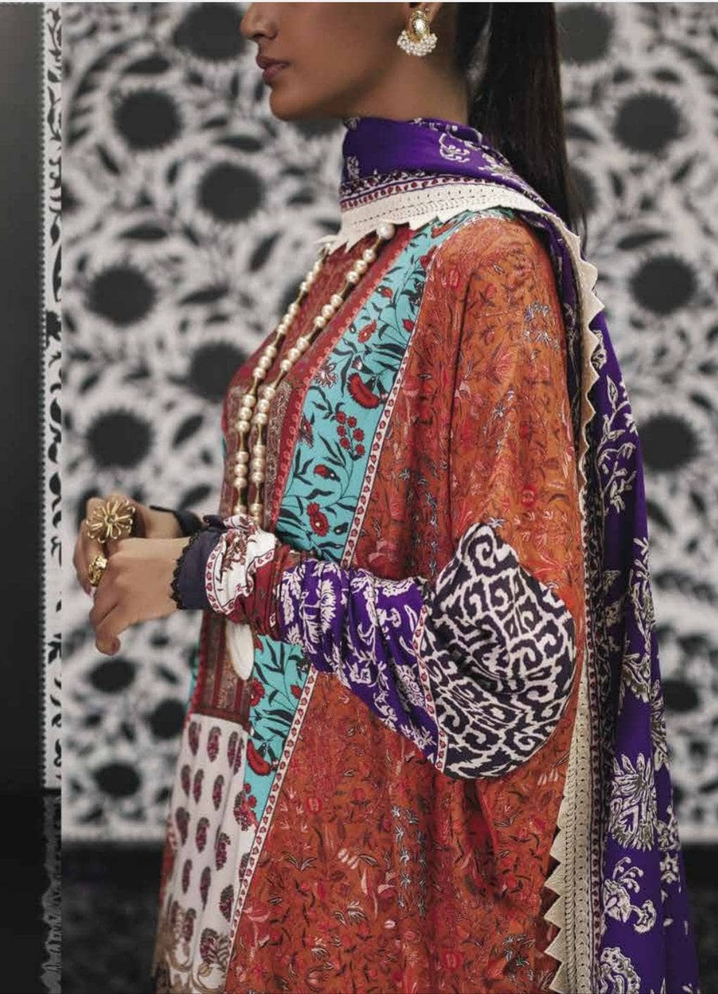 img_sana_safinaz_mahay_winter_22_awwal_boutique