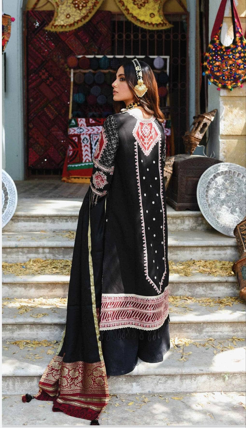 img_qalamkar_luxury_shawl_collection_awwal_boutique