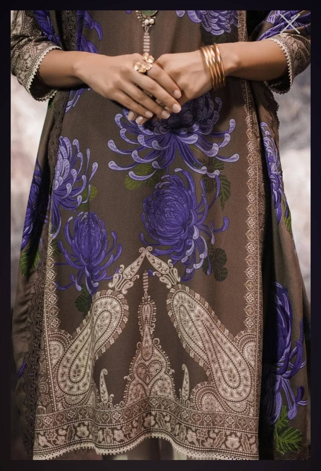 img_sana_safinaz_mahay_winter_22_awwal_boutique