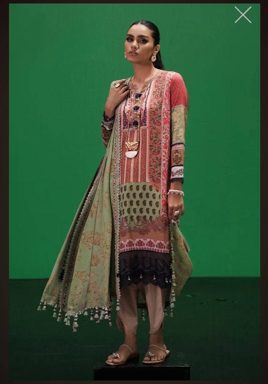 img_sana_safinaz_mahay_winter_22_awwal_boutique