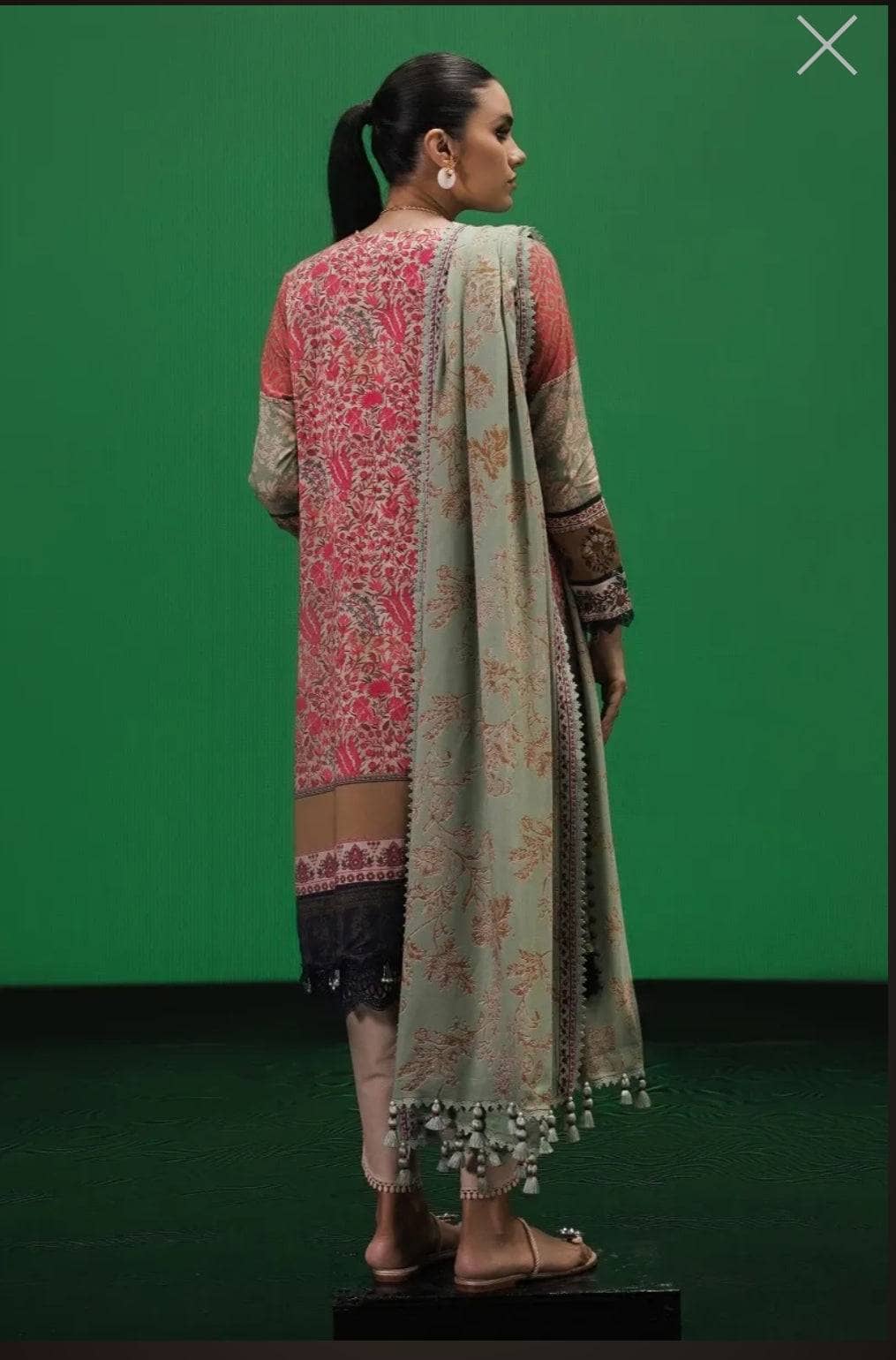 img_sana_safinaz_mahay_winter_22_awwal_boutique