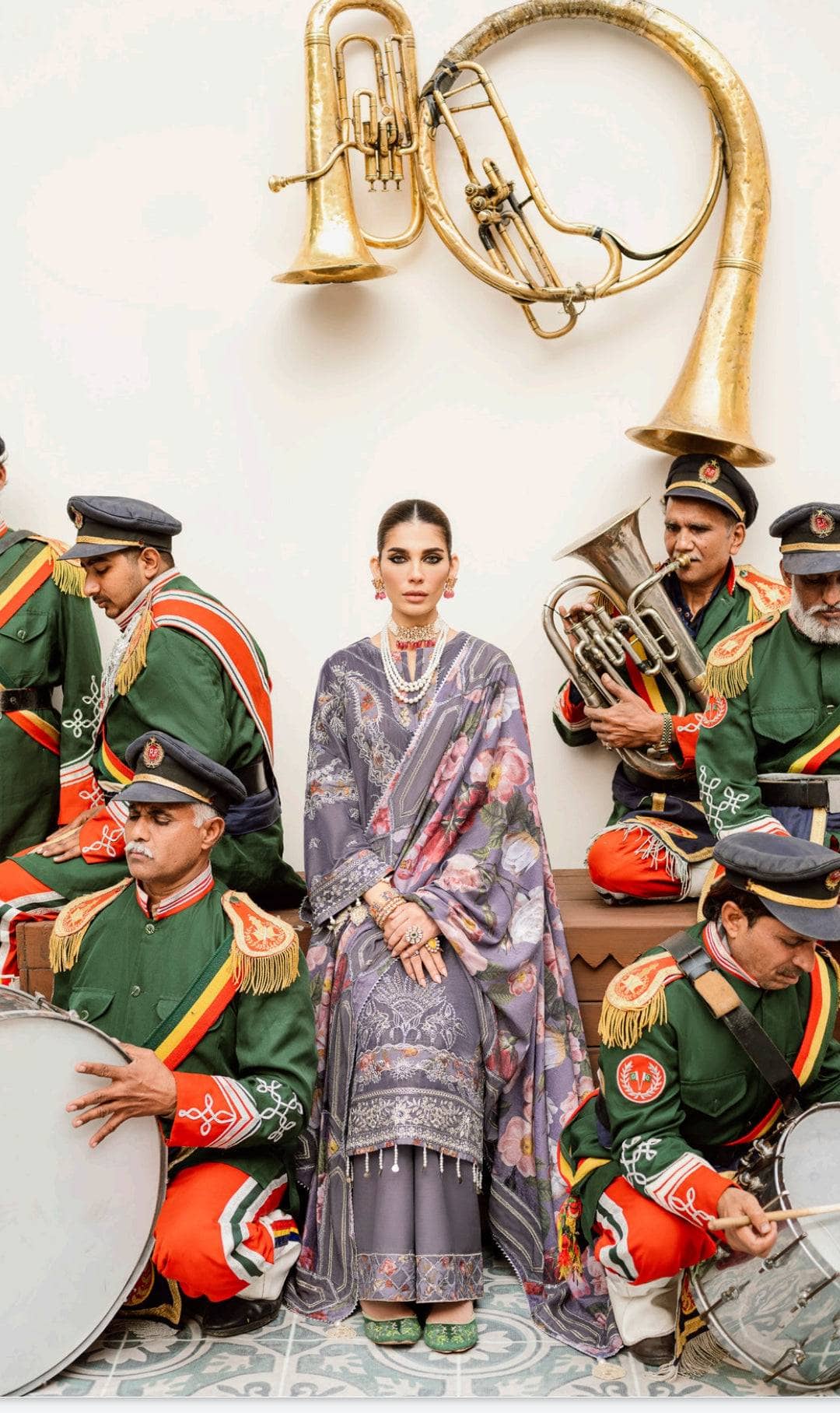 img_nureh_velvet_awwal_boutique