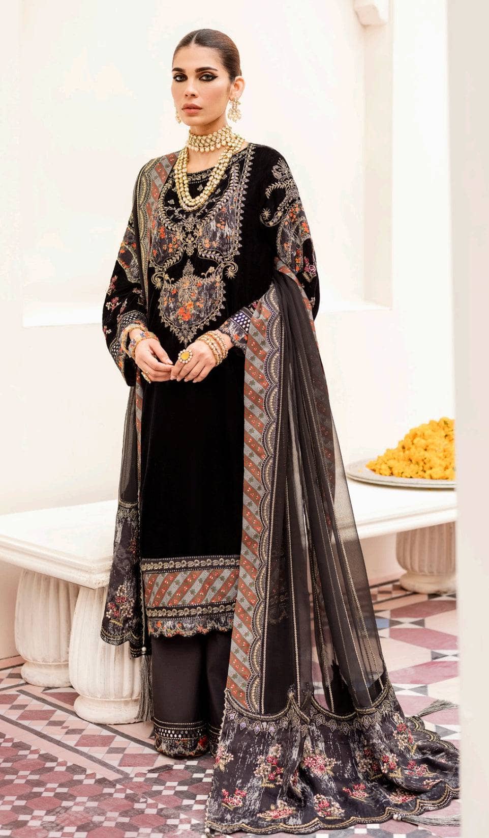 img_nureh_velvet_awwal_boutique