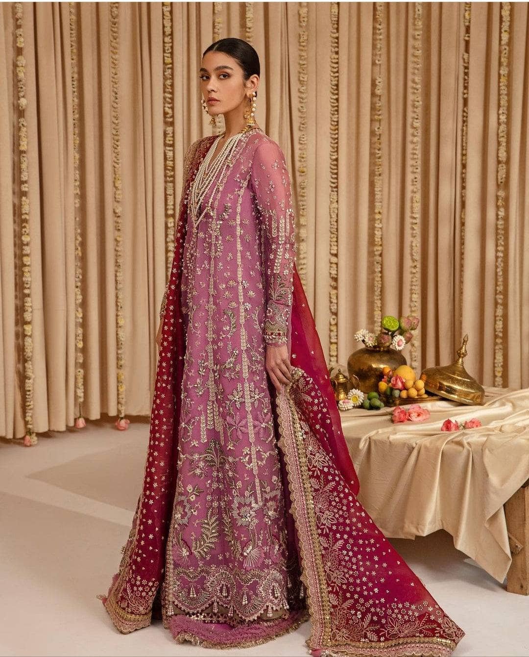 img_suffuse_by_sana_yasir_freesia_2022_wedding_edition_awwal_boutique