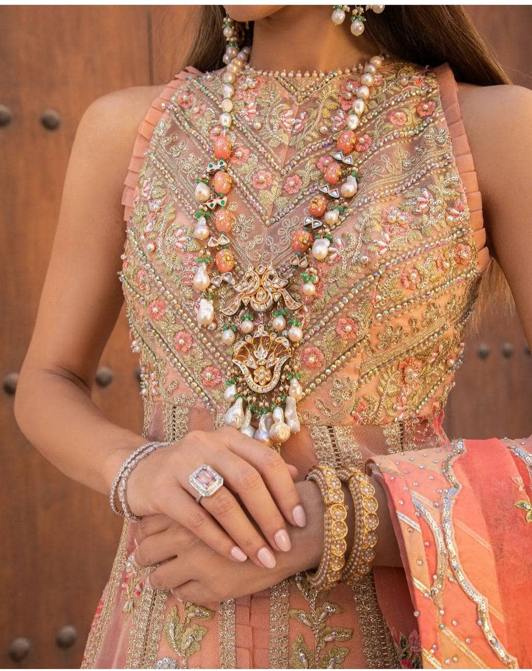 img_crimson_wedding_awwal_boutique