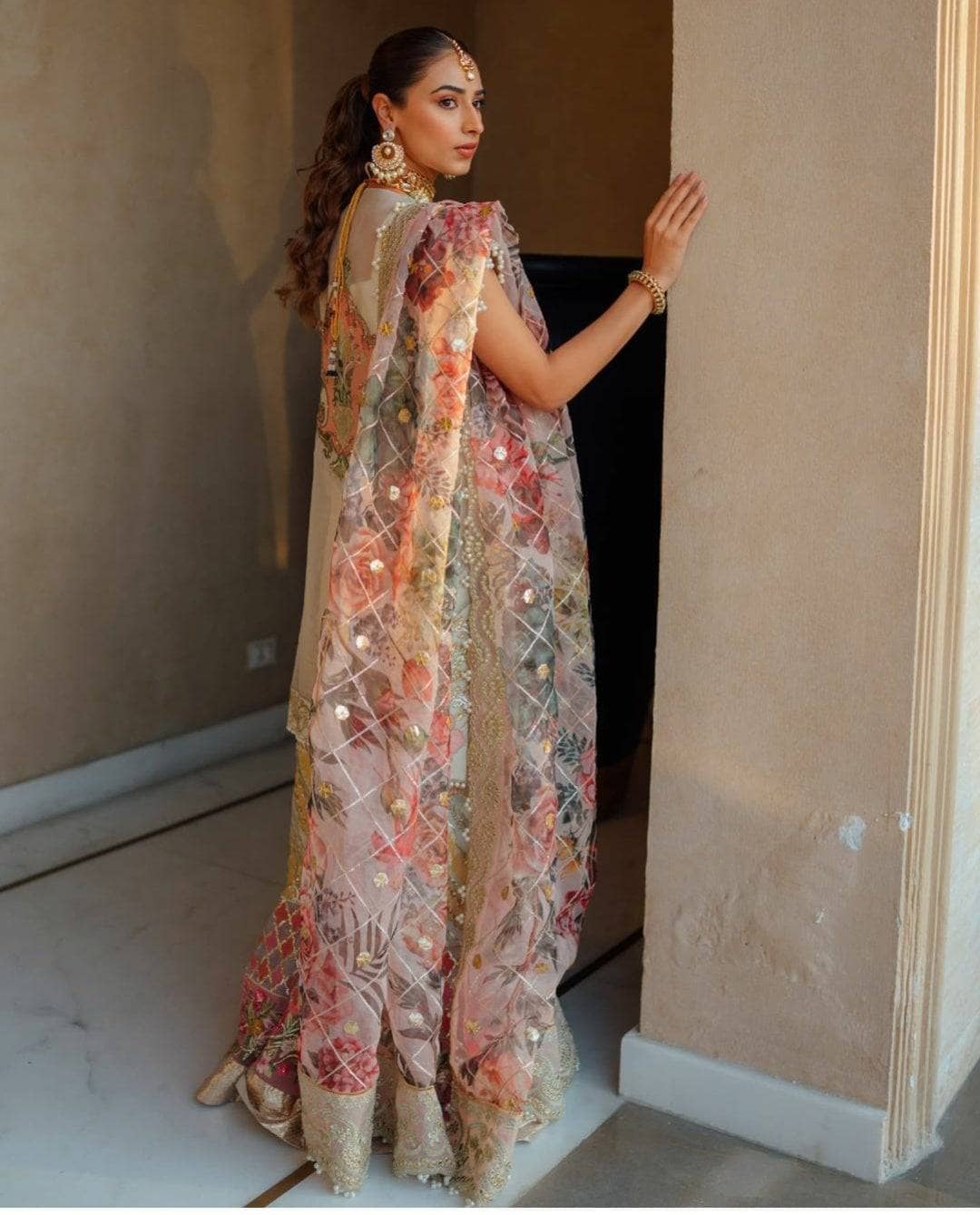 img_crimson_wedding_edition_awwal_boutique