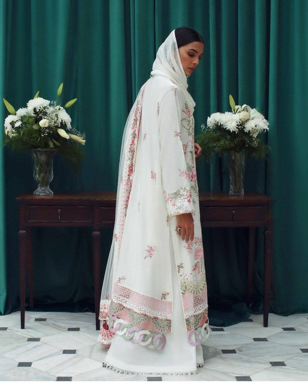 Elan Shalimar Luxury/EF21-03 (ADIVA)