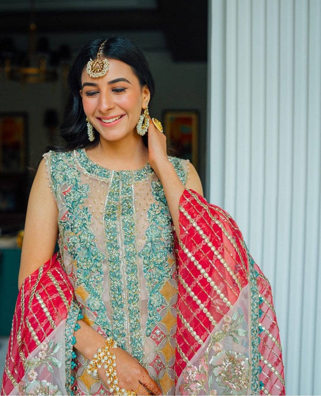 img_crimson_wedding_edition_awwal_boutique